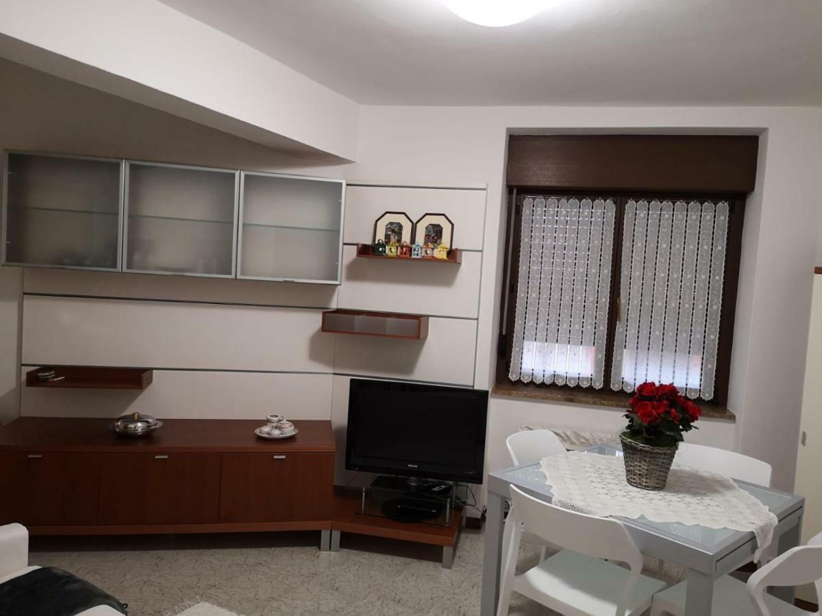 Casetta Di Fem Sabbionara Bagian luar foto